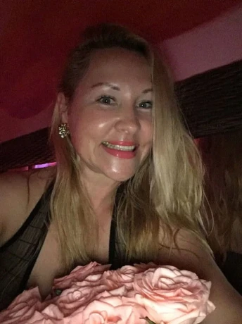 Romy Naturbusenwunder Auch Hotelbesuche — 1 / 4