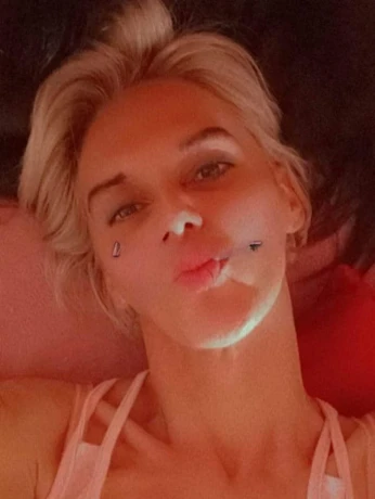 Angelina swift — 2 / 7