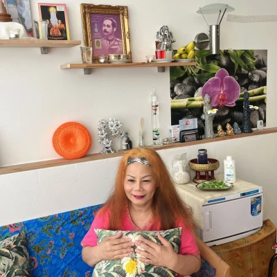 Kim Massage, Escort, Erfurt