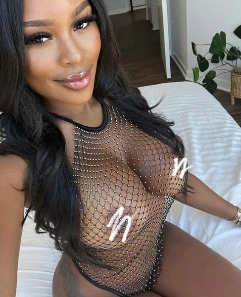 Melissa — 6 / 8