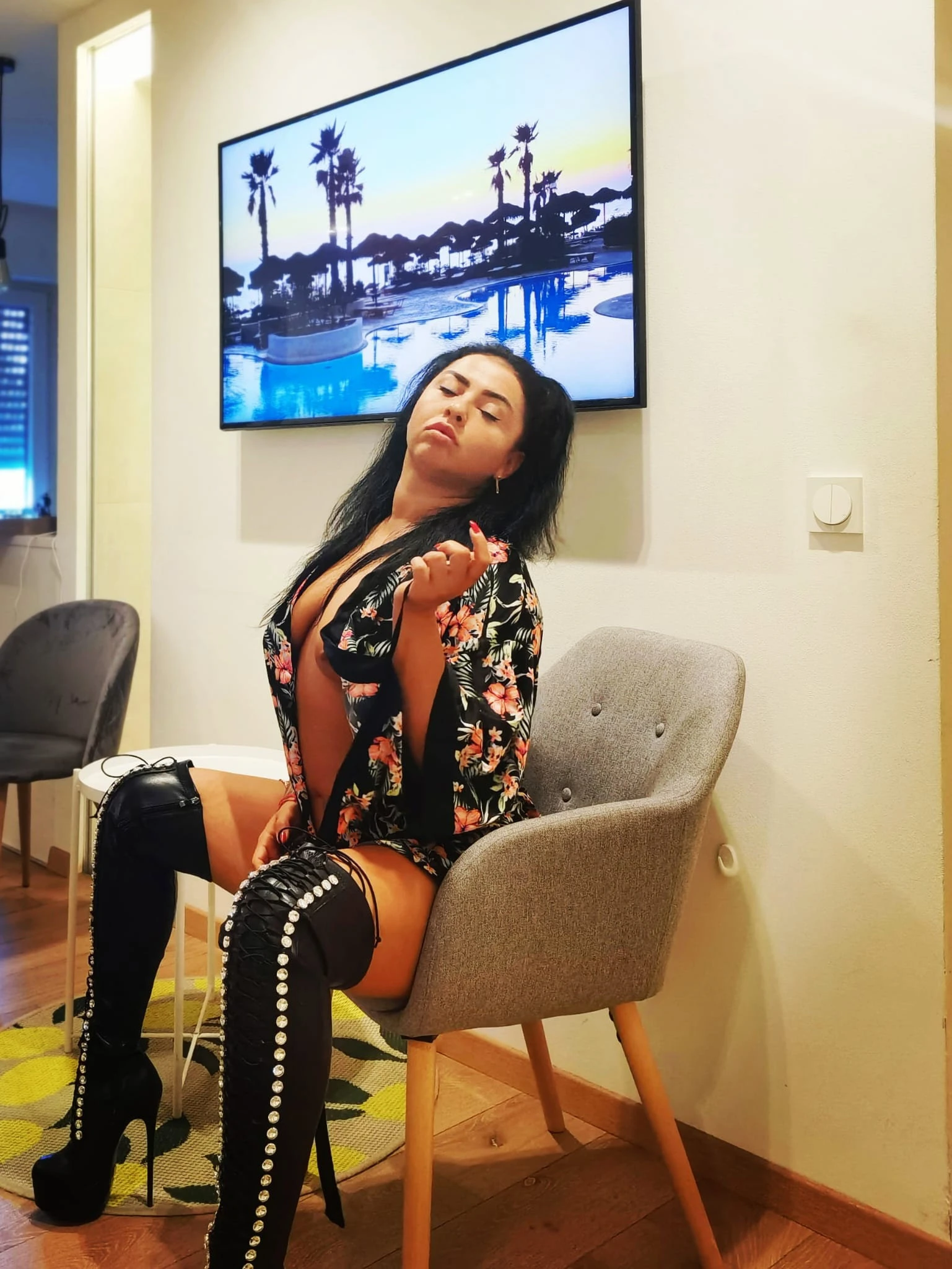 Inna6 — 7 / 19