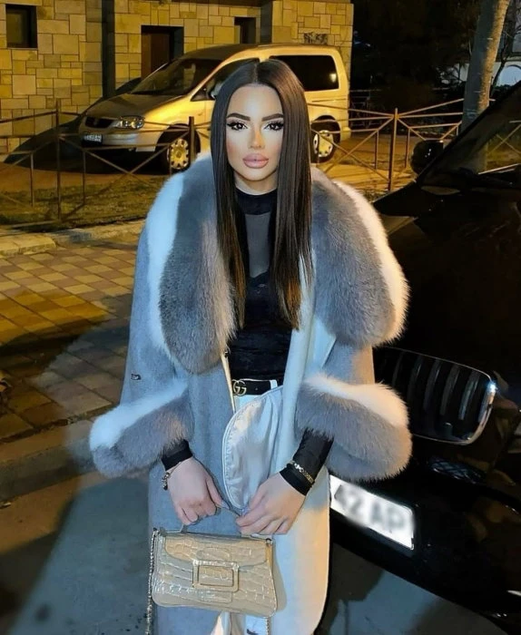 Lola, Escort, Bolzano