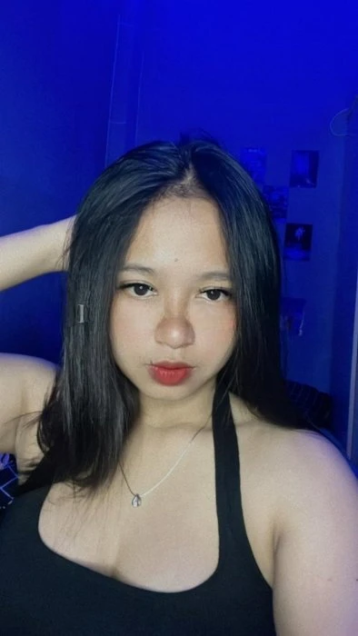 Jeniffer — 2 / 3