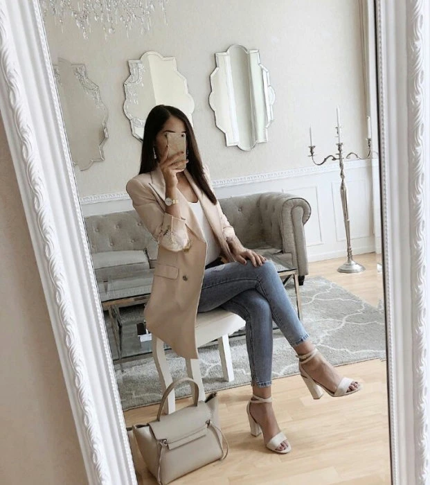 Milena — 2 / 3