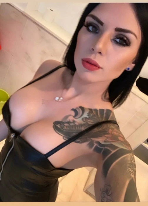 Bella — 7 / 9