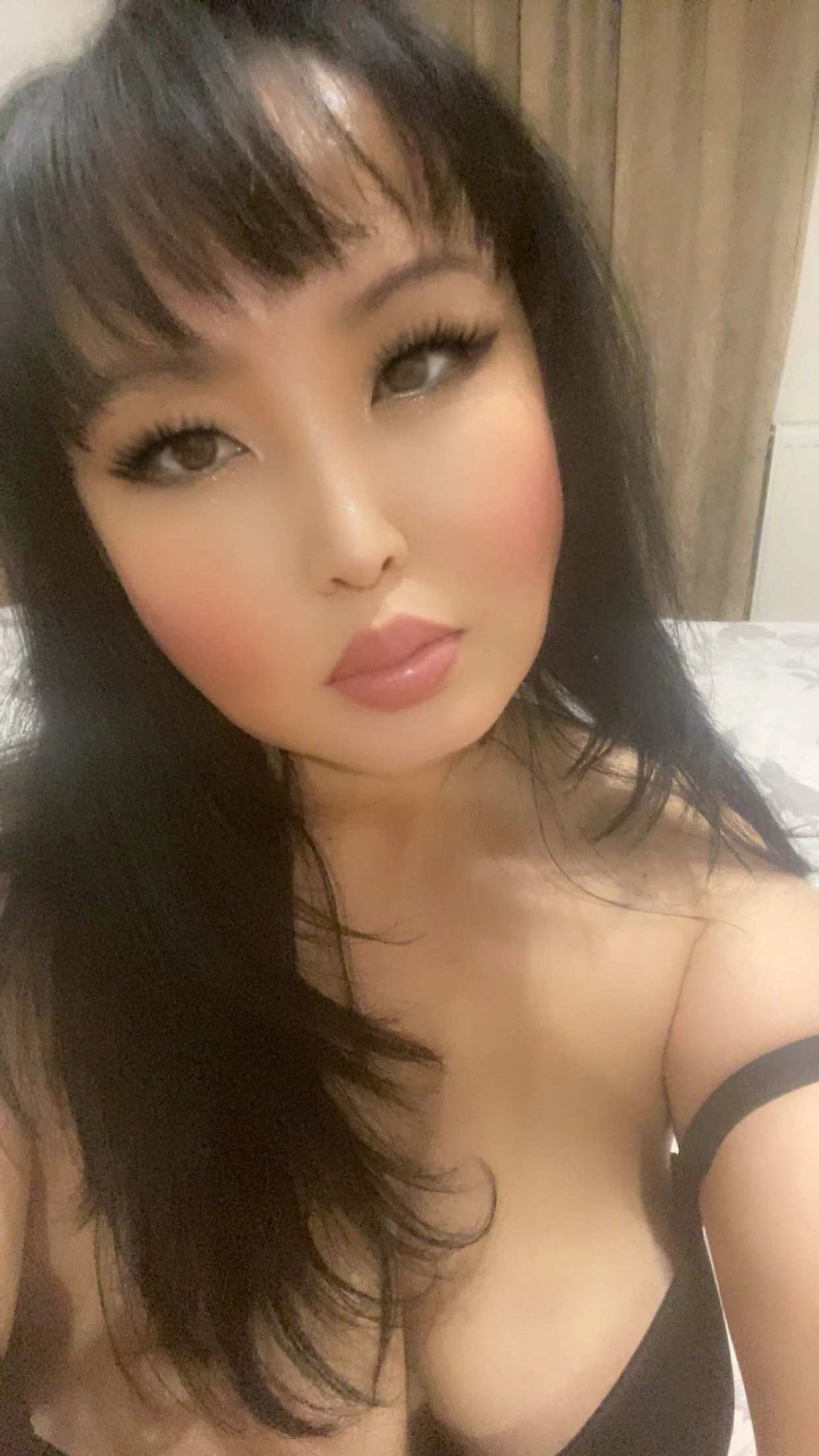 Lili — 4 / 5
