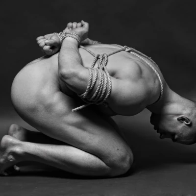 Almost Infamous Mia, Escort, Cham