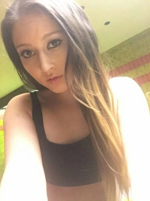 Ashley — 2 / 3