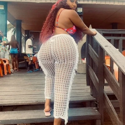 Salma, Escort, Accra