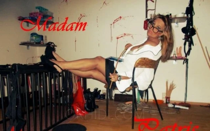 Madam Patris — 2 / 3