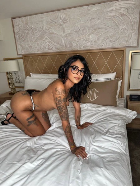 Kiara — 4 / 5