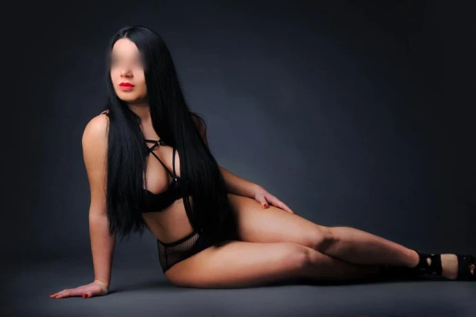 Turkisches Busenwunder Aylin — 7 / 8