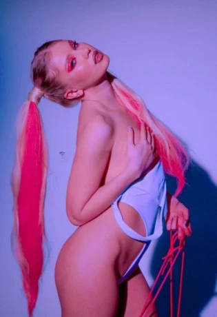 Zlatoslava — 5 / 10