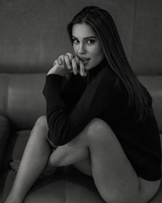 Nika — 3 / 6