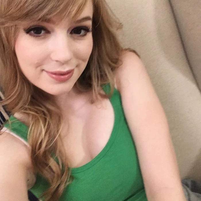 Lizzy — 2 / 3