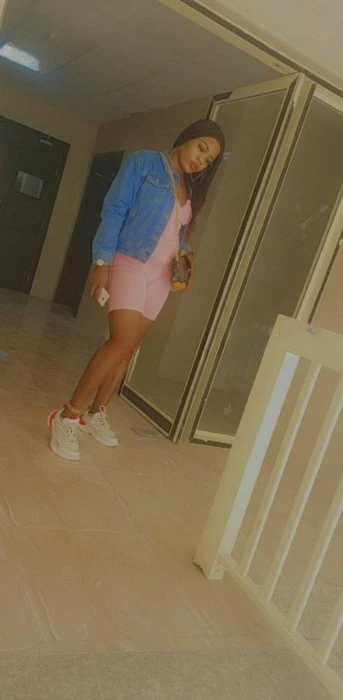 Lizy, Escort, Umm Salal Muhammad