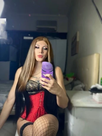 Thaliana Vargas — 2 / 6