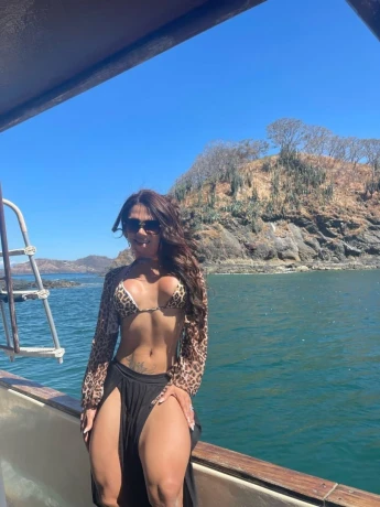 Mia Bella — 6 / 12