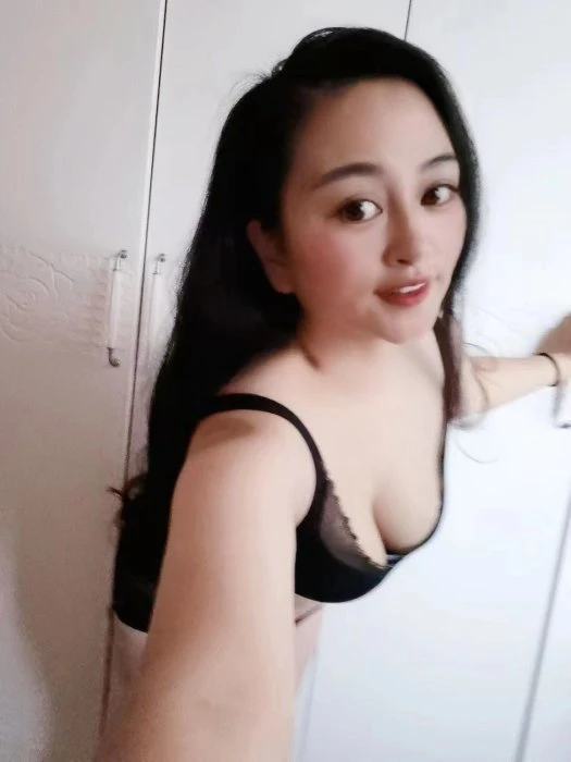 Coco — 2 / 3