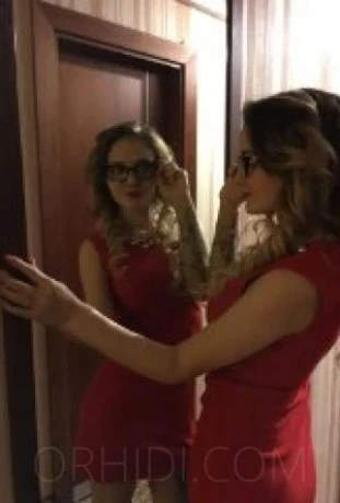 Kseniya Besiktas — 1 / 3