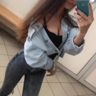 Marnie Joie, Escort, Paris