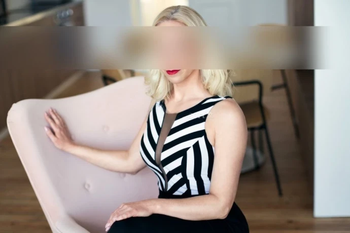 Lina Nolim — 2 / 10