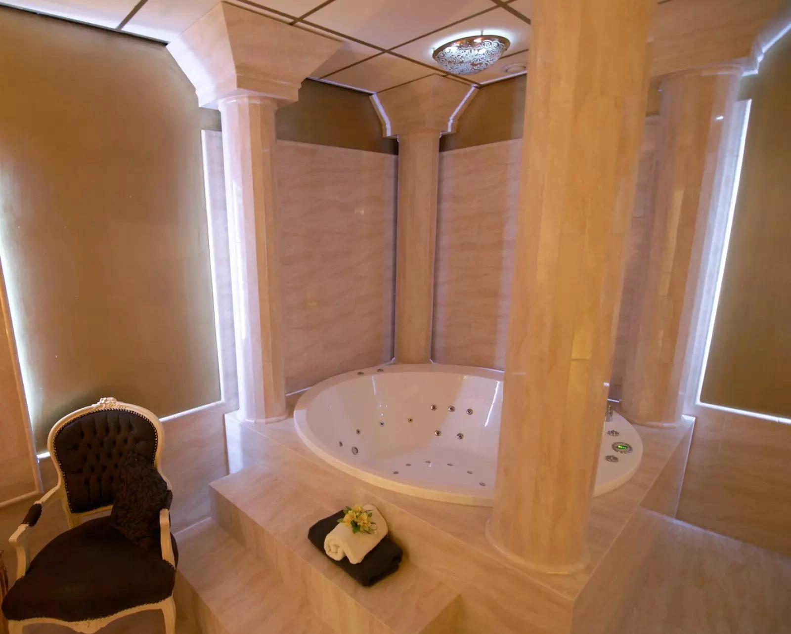 De Mooiste Massagesalon Met Een Erotisch Tintje, Escort, Nijmegen