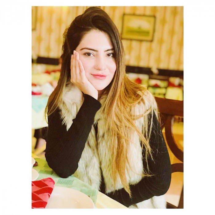 Meerab — 2 / 3