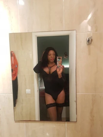 Lorena Cubana — 3 / 5