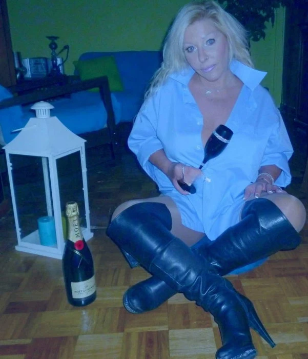 Natalia, Escort, Athens