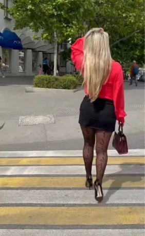 Lady Aylin — 20 / 24