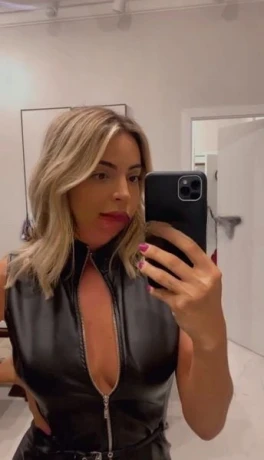 Giulia Brum — 6 / 12