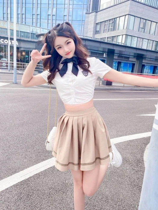 Xila, Escort, Paris