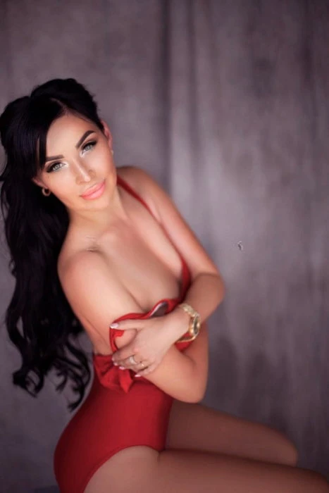 Anastasiya — 4 / 5