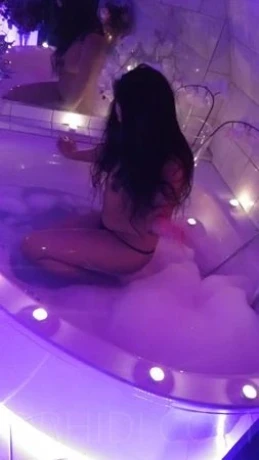 Haus Exotica — 9 / 13