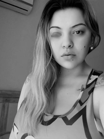 New Diplomierte Masseuse — 1 / 5