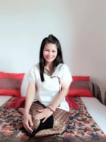 Am Rheinfall Hong Thai Massage Relaxing Body And Foots Massage Kein Sex — 1 / 4