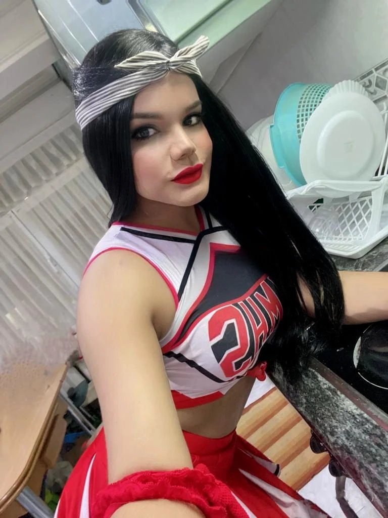 Ivana — 4 / 12