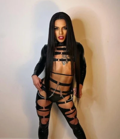 TS LatinaDotXXL — 3 / 5