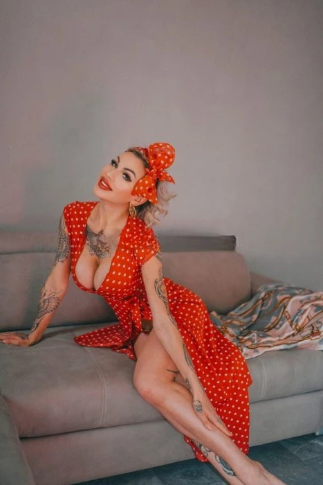 Yanina, Escort, Prague