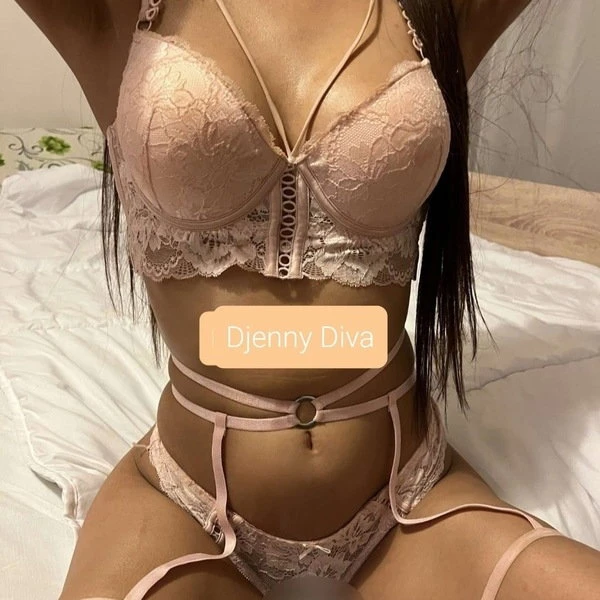 Djenny Diva — 2 / 4