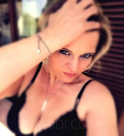 Mona, Escort, Neunkirchen