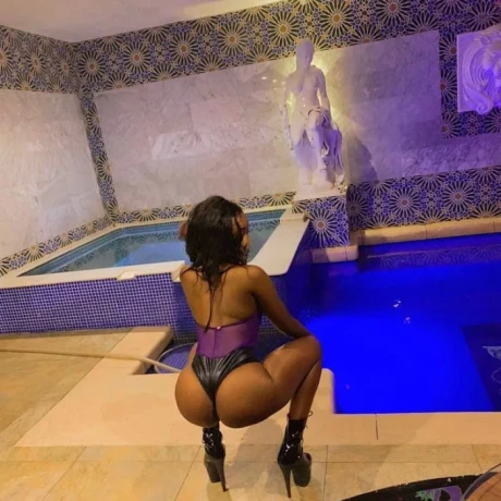 Vip Escort Liya — 2 / 4