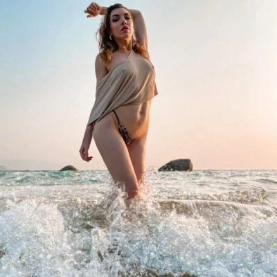 Ilona, Escort, Grasse