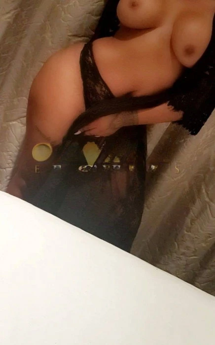 Linette, Escort, Leeds