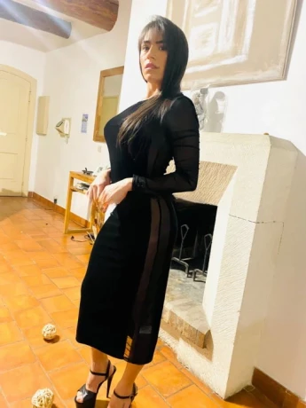 Ivy Bella — 11 / 12