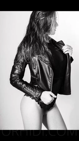 Maxim — 3 / 4