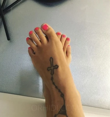 Herrin Lexy Fetisch Bizzar Domina — 4 / 18