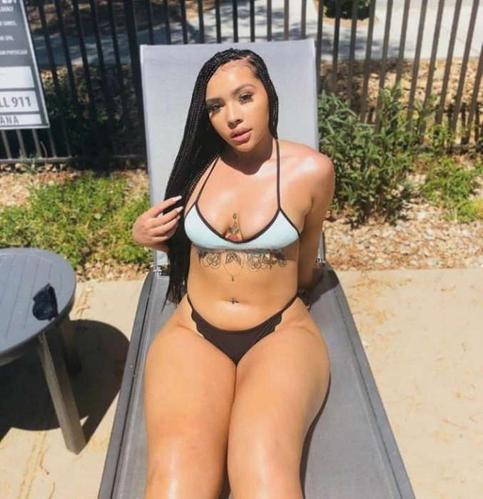 Luna Vera, Escort, Salalah