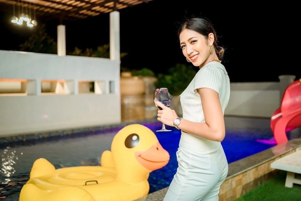 Pimmy, Escort, Bangkok